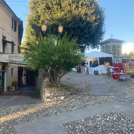 Torrione Stella Vendégház Sarzana